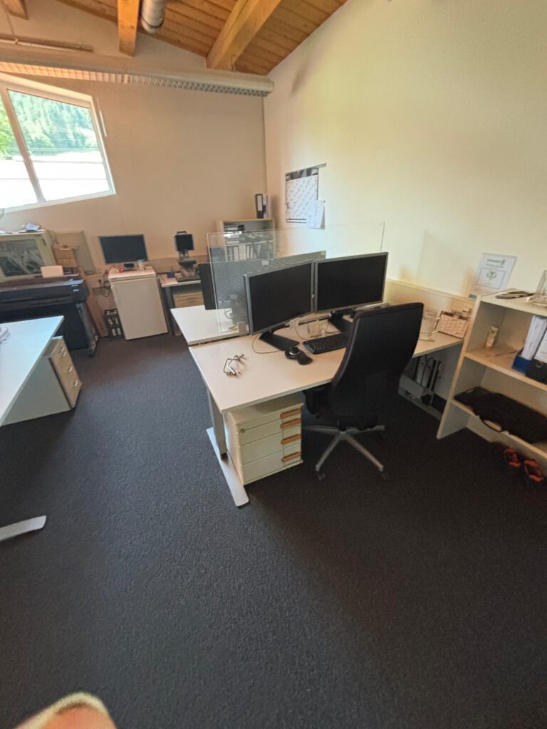 WhatsApp Image 2025-10-30 at 17.28.44(1)